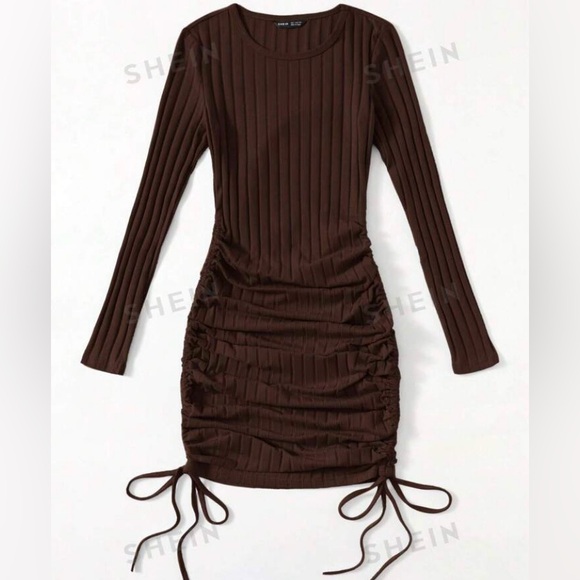 Drawstring ruched bodycon dress - Picture 2 of 5